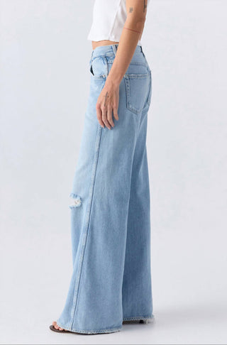 Amo - Calça Jeans Flare Faith