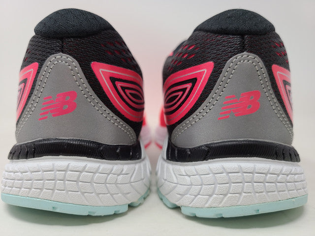 Tênis de corrida New Balance 880 V7 para meninas, rosa/preto, tamanho 7 M, EUA, infantil