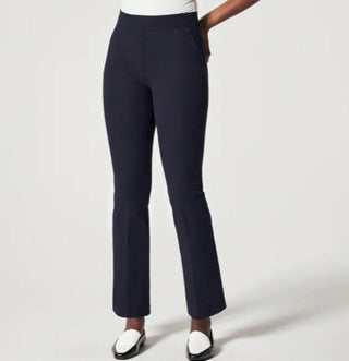 Spanx - Calça Flare On-the-Go Kick