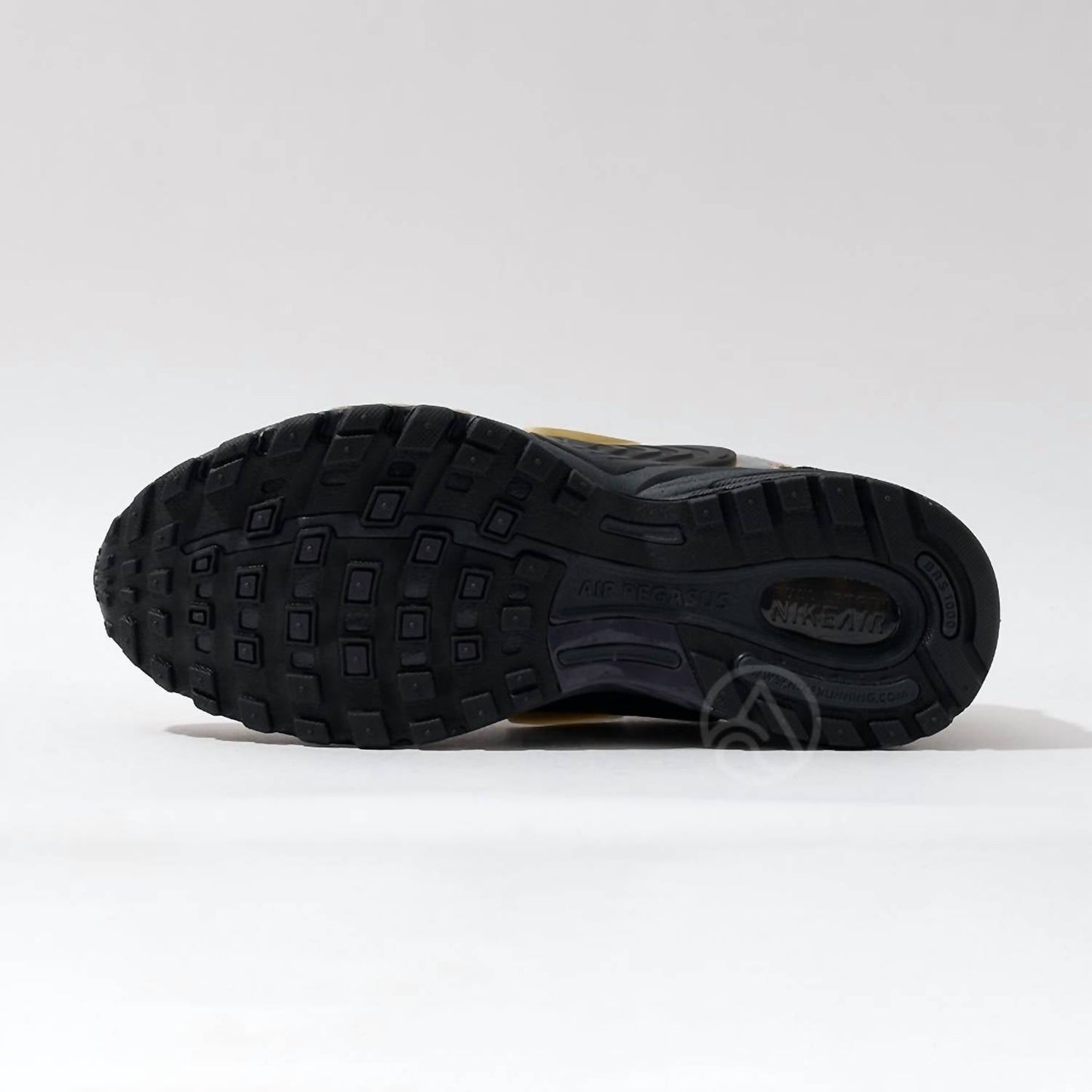 Nike - Men's Pegasus Wave Premium Shoes