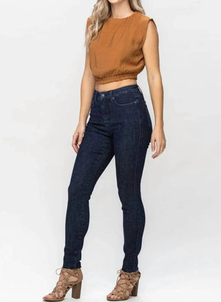 Judy Blue - Calça jeans skinny com controle de barriga e cintura alta e bainha crua