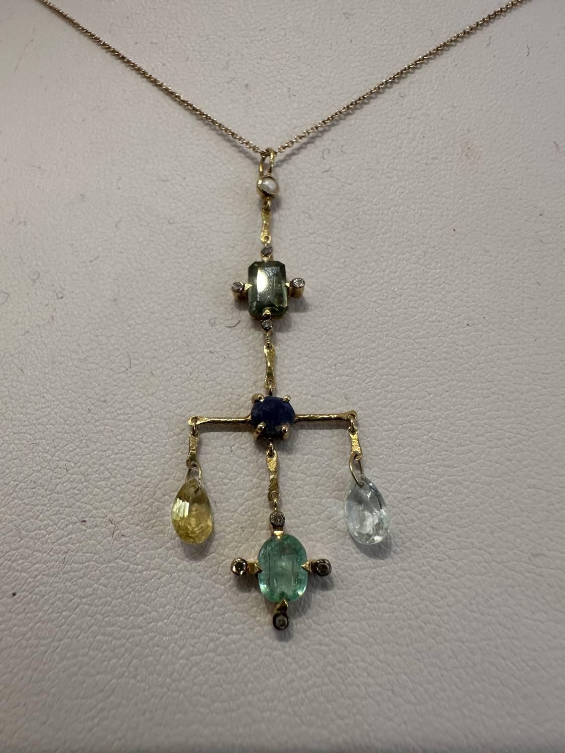 5 Octobre - Scotty Blue Necklace