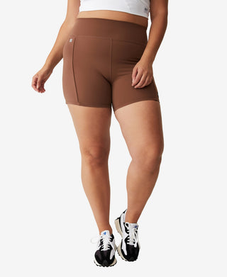 Calções de ciclismo femininos COTTON ON Active Ultimate Booty, marrom, tamanho 14W