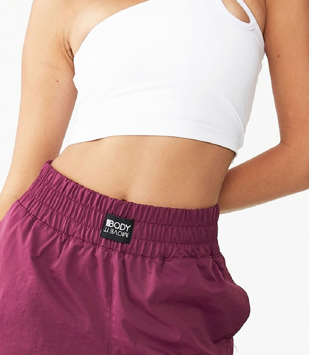 Top feminino ultramacio com decote em V e alças finas, tamanho médio, COTTON ON