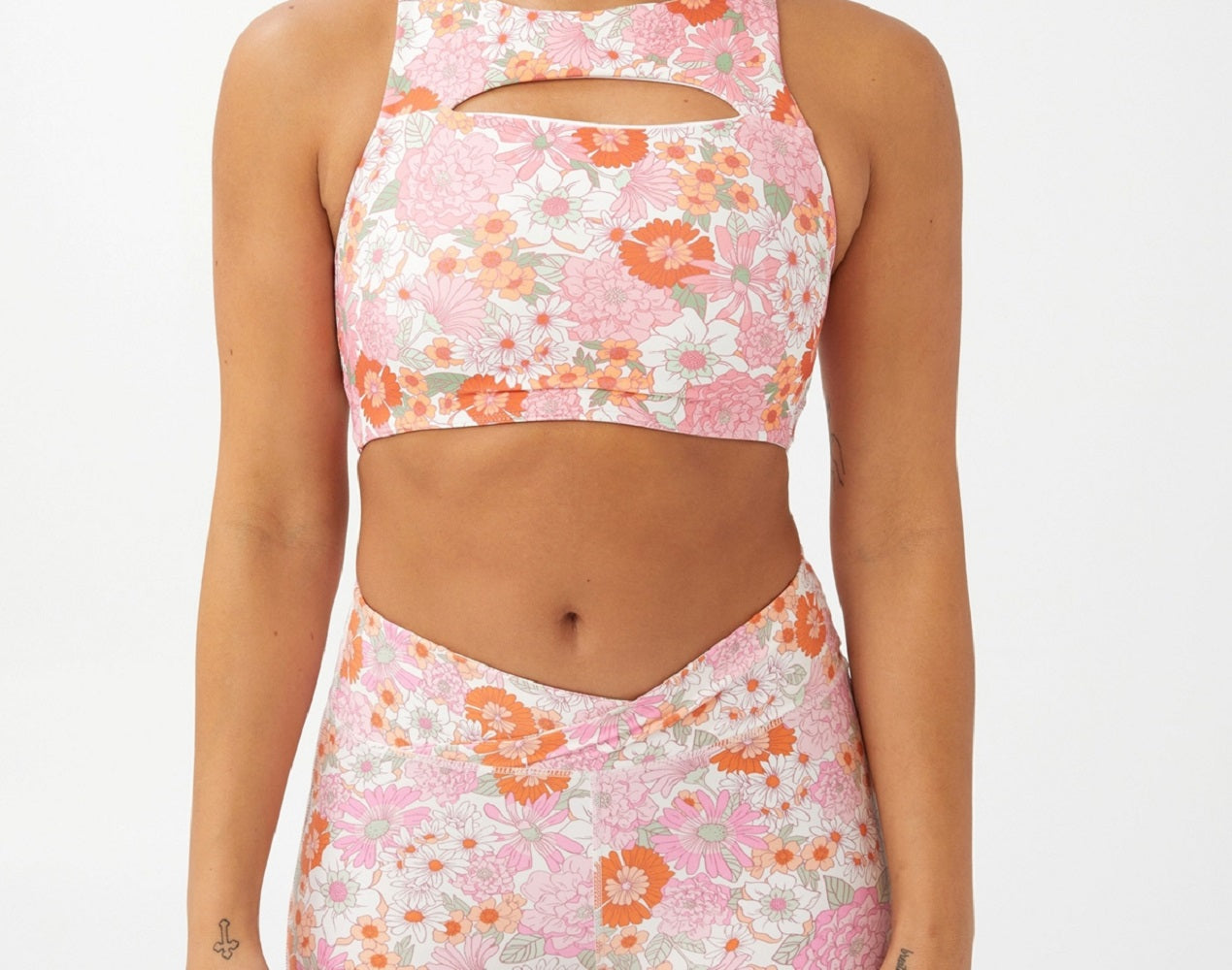 Top feminino com recortes suaves e colete COTTON ON rosa tamanho grande