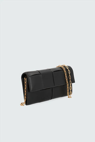 Bottega Veneta - Carteira feminina de couro com corrente e fecho de correr