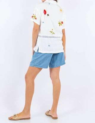 Paparazzi - Camisa de acampamento bordada em viscose