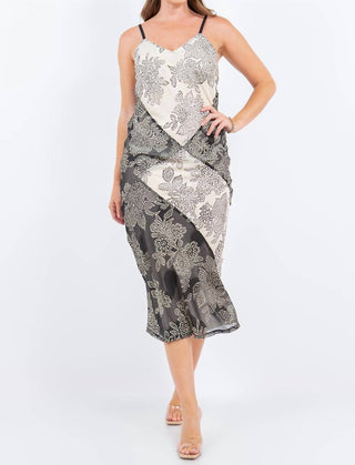 Paparazzi - Vestido Devore Burnout com estampa mista