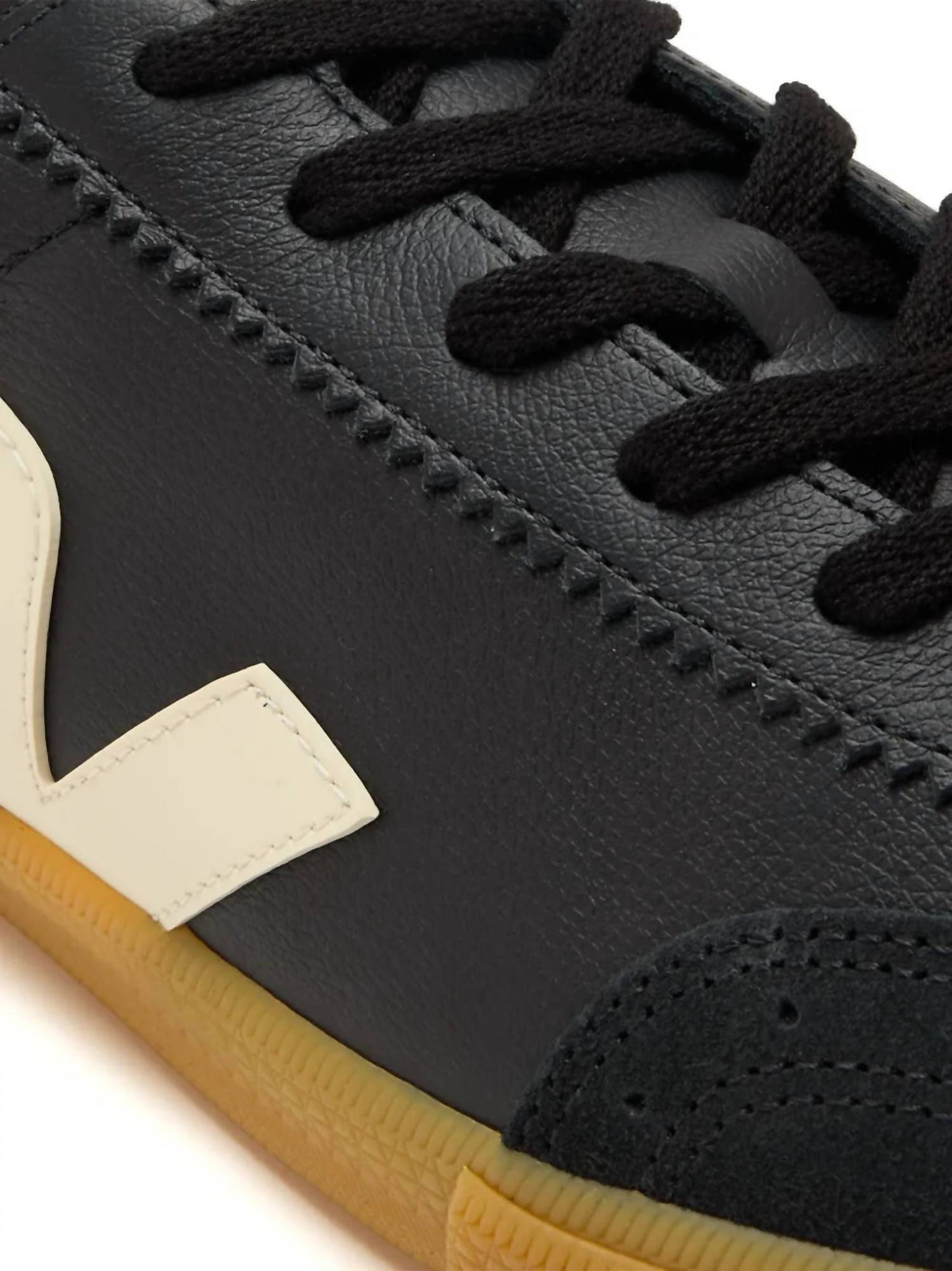 Veja - Women's Volley Leather Sneaker