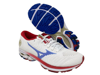 Tênis de corrida Mizuno Wave Rider 22 Knit feminino, branco/vermelho, tamanho 6 B(M) EUA