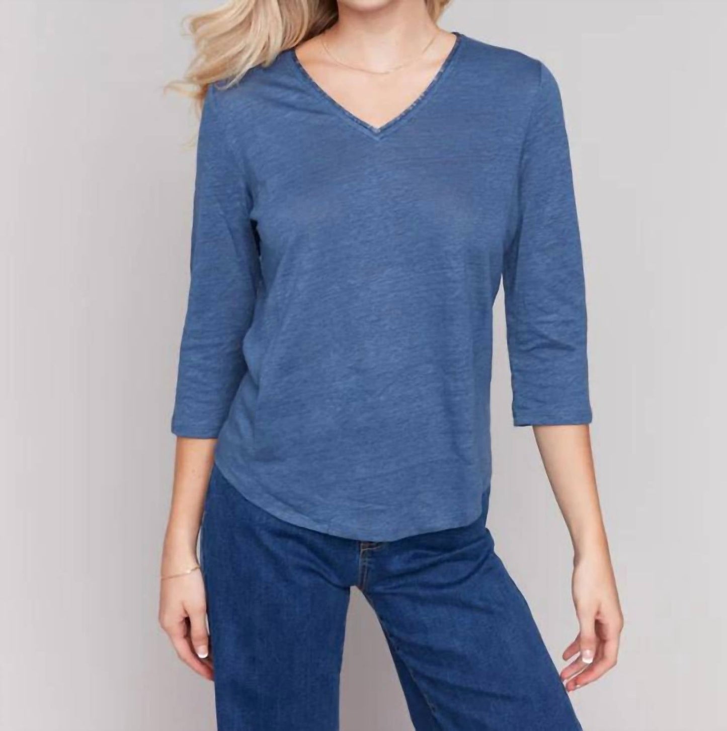 Charlie B - Linen Blend V-neck Top