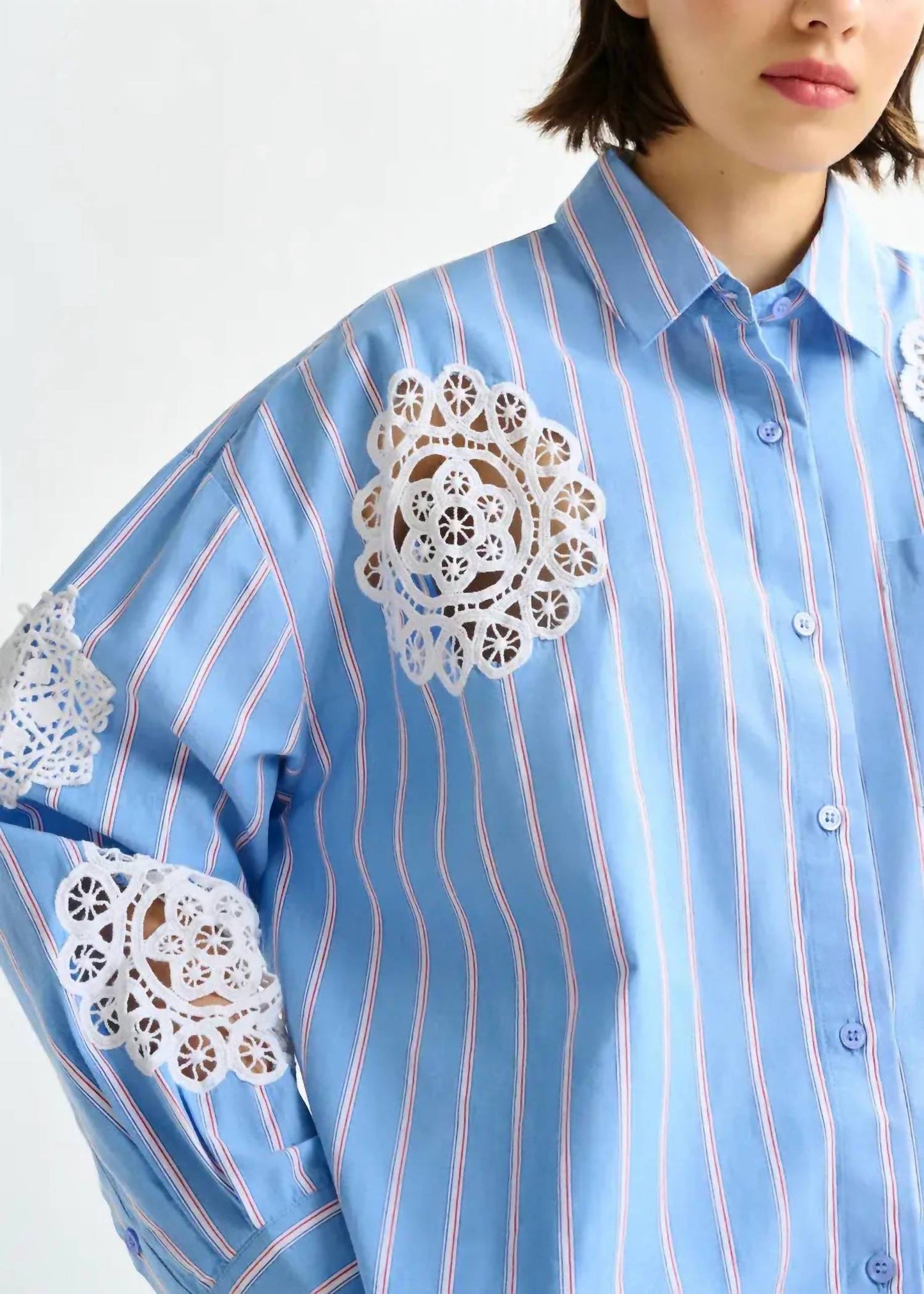 Essential Antwerp - Lace Applique Shirt