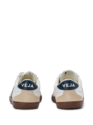 Veja - Tênis Volley Feminino em Couro