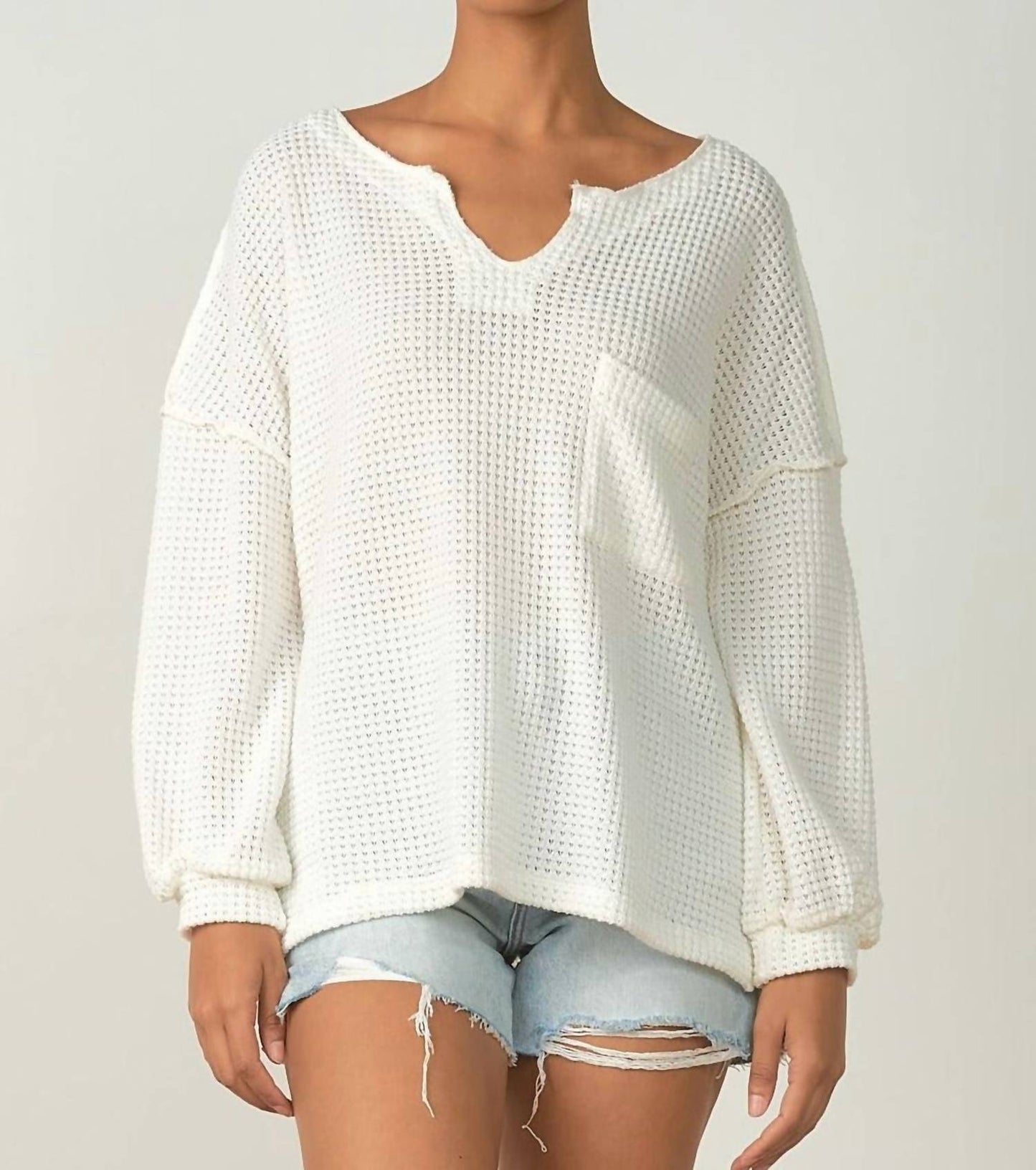Elan - LONG SLEEVE V-NECK FRONT THERMAL SWEATER
