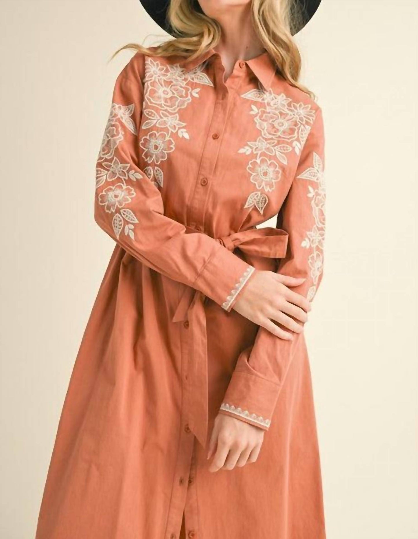 &Merci - Floral Embroidered Midi Dress