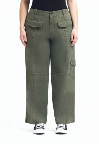 1822 Denim - Calça Cargo Kasey de Perna Larga - Plus