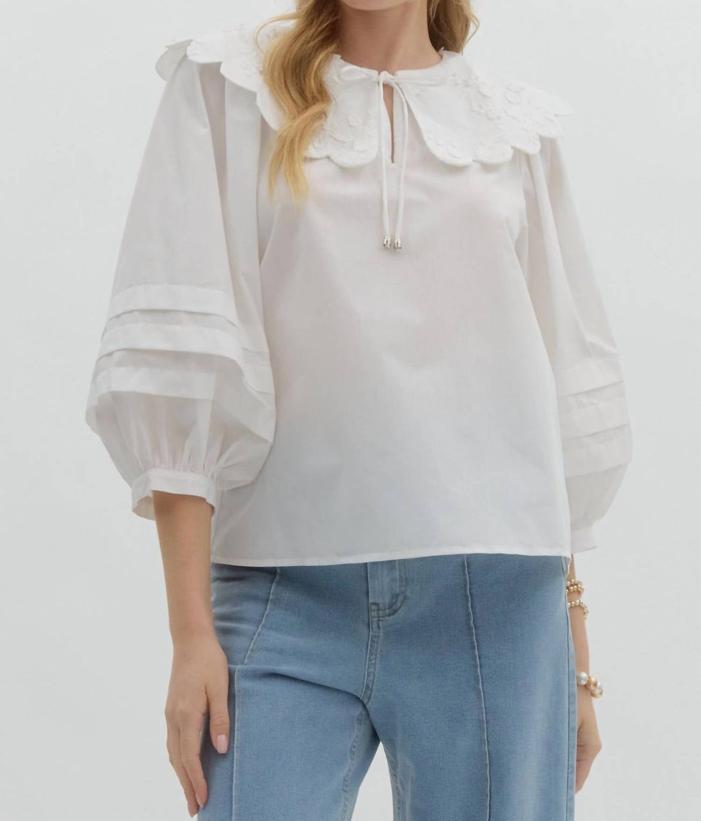Entro - Oversized Floral Scalloped Collared Shirt