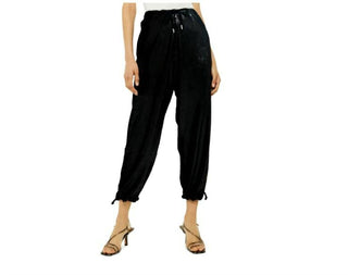Topshop - Calça jogger curta com lantejoulas e cintura alta