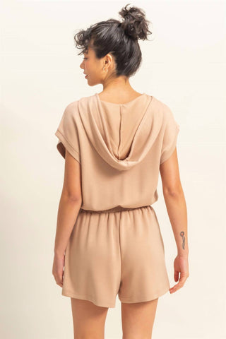 Double Zero - Macacão Curto com Capuz