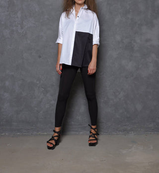 Simply Mila - Camisa Boxy de 2 Tons