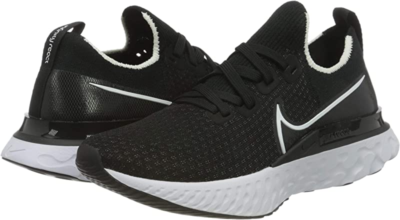 Tênis de corrida Nike React Infinity Run Flyknit feminino, preto