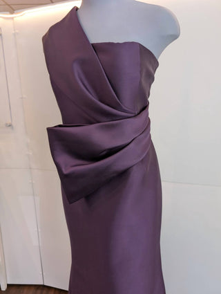 Frascara - Vestido de mãe da noiva justo com um ombro só