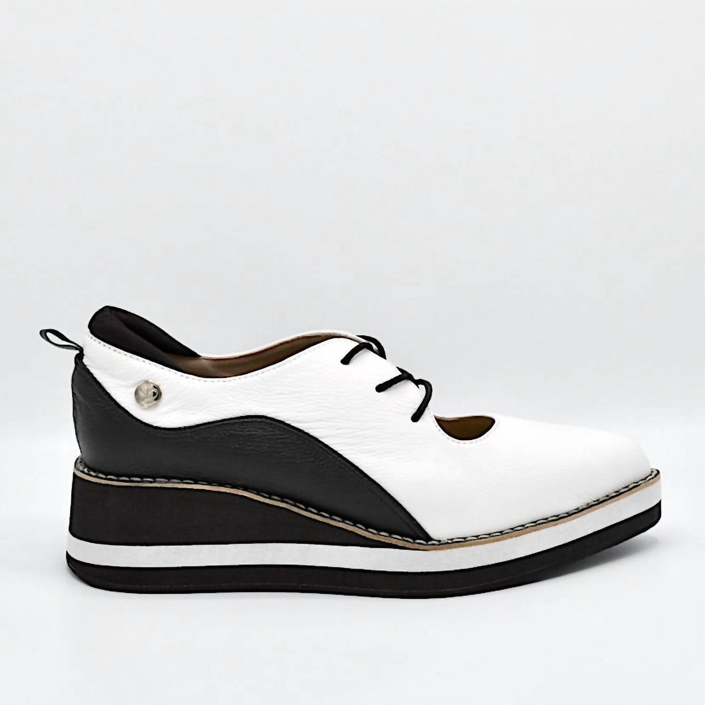 Chelsea Jones - Women's Tempo Oxford Shoes