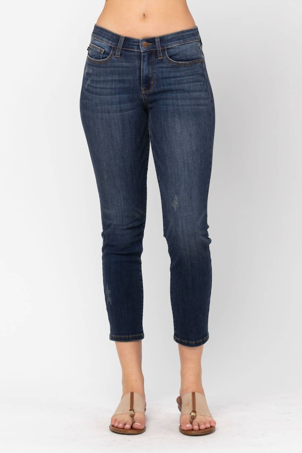 Judy Blue - Mid Rise Cropped Relaxed Fit Jeans