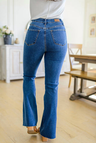 Judy Blue - Calça jeans flare com controle de barriga de cintura alta