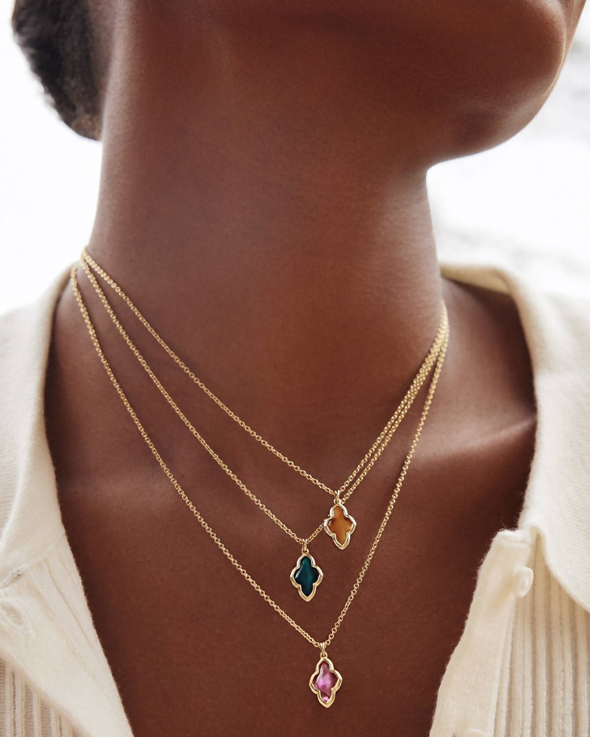Kendra Scott - Women's Framed Abbie Short Pendant Necklace