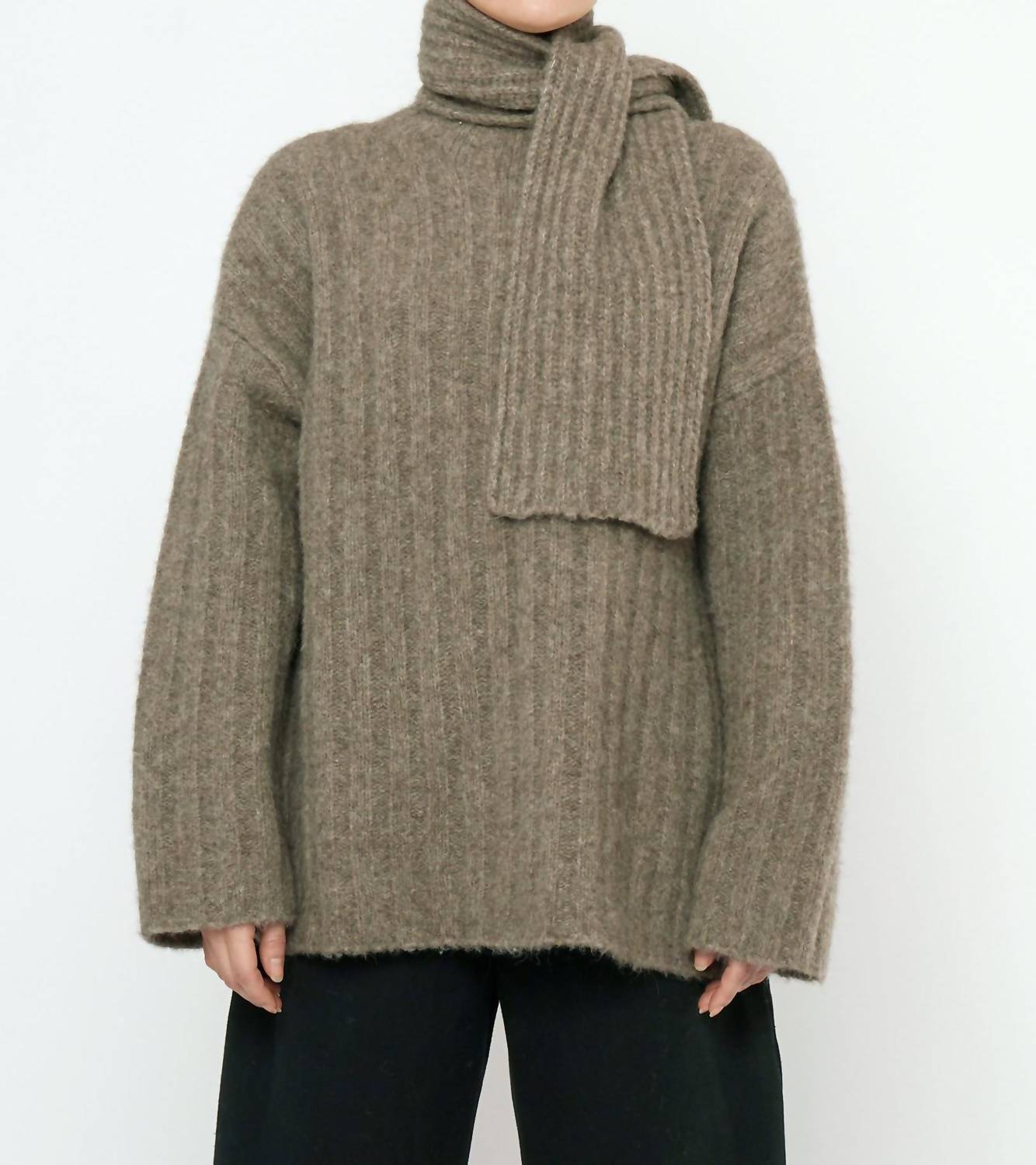 7115 By Szeki - Chunky Mockneck Sweater