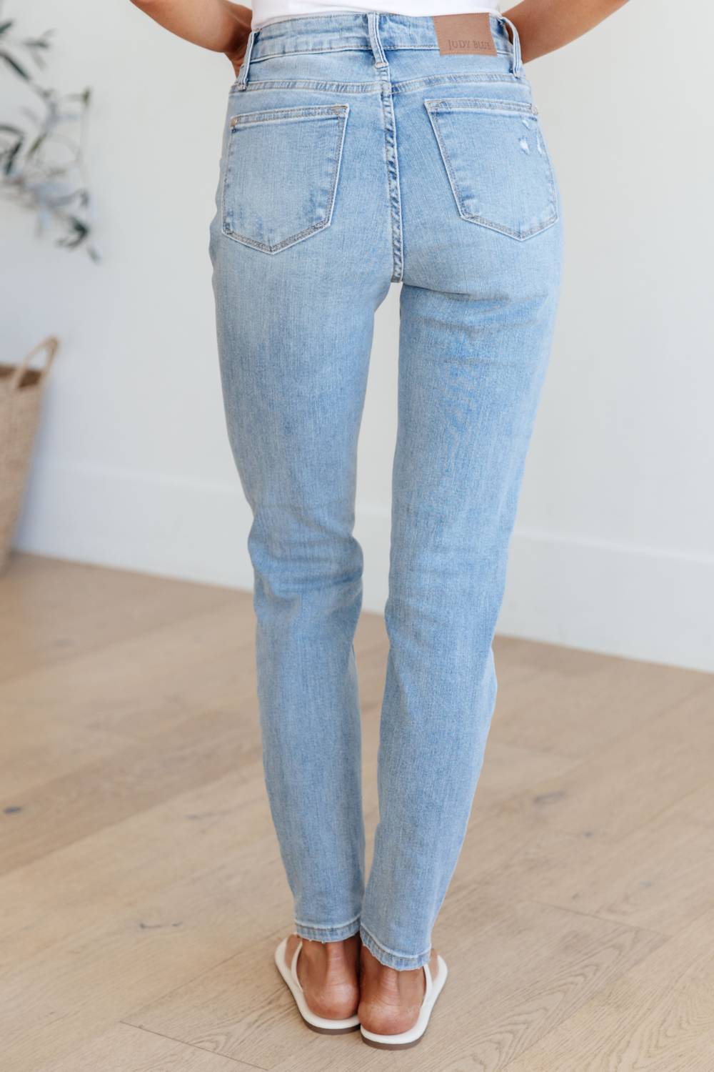 Judy Blue - Mid Rise Control Top Distressed Skinny Jeans