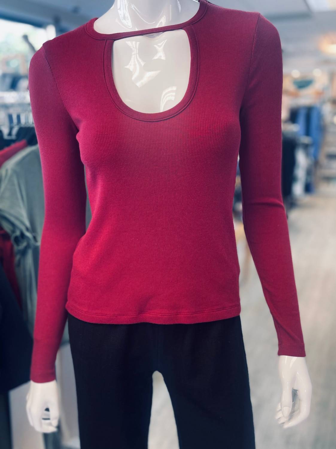 Bobi - Women's Front Keyhole Tee