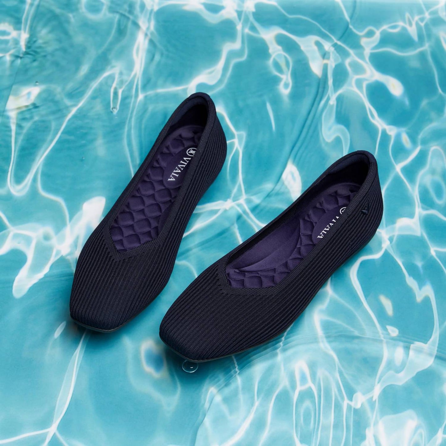 Vivaia - Women's Margot Walker Flats