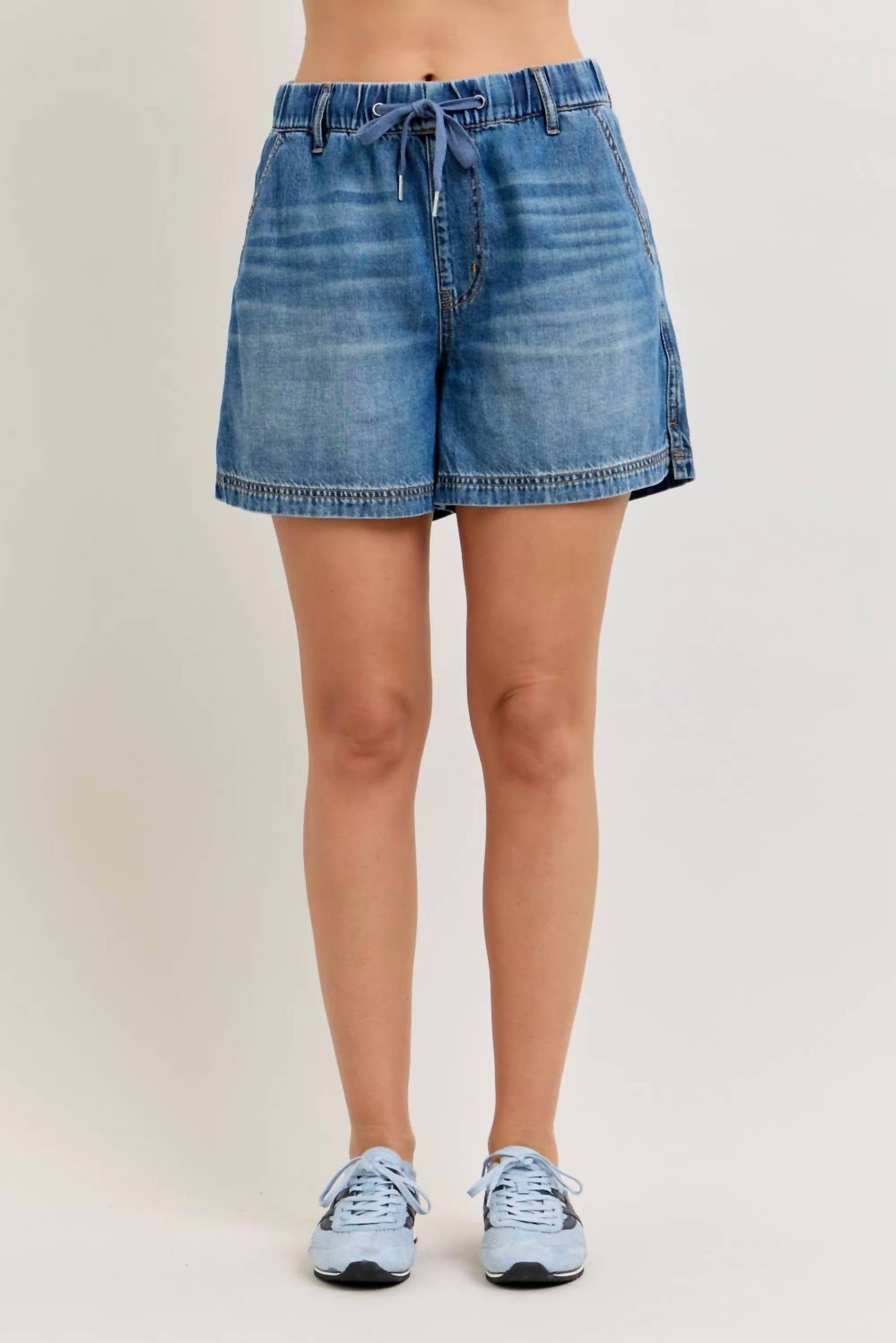 Judy Blue - High Waisted Featherweight Baggy Shorts