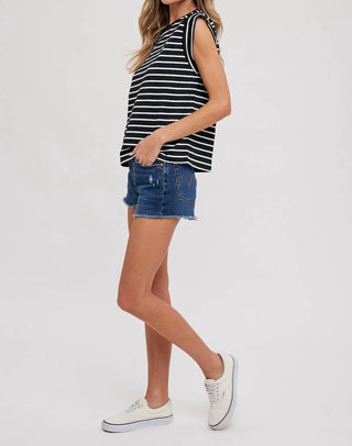 Bluivy - Everyday Chic Stripe Tee