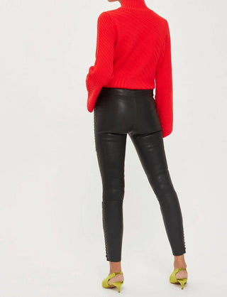 Topshop - Calça skinny biker 100% couro com cadarço