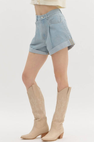Entro - Shorts jeans plissados ​​de cintura alta para mulheres