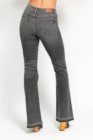 Judy Blue - Calça jeans flare tamanho grande com cintura média e controle de barriga