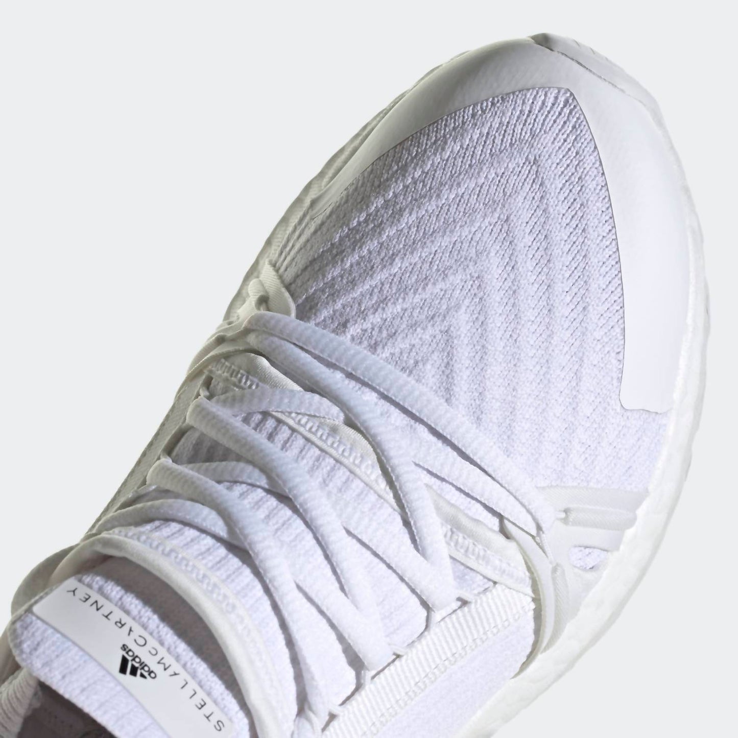 Adidas - Women Ultraboost 20 Sneaker
