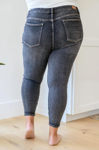 Judy Blue - Calça Jeans Skinny Yoke de Cintura Alta