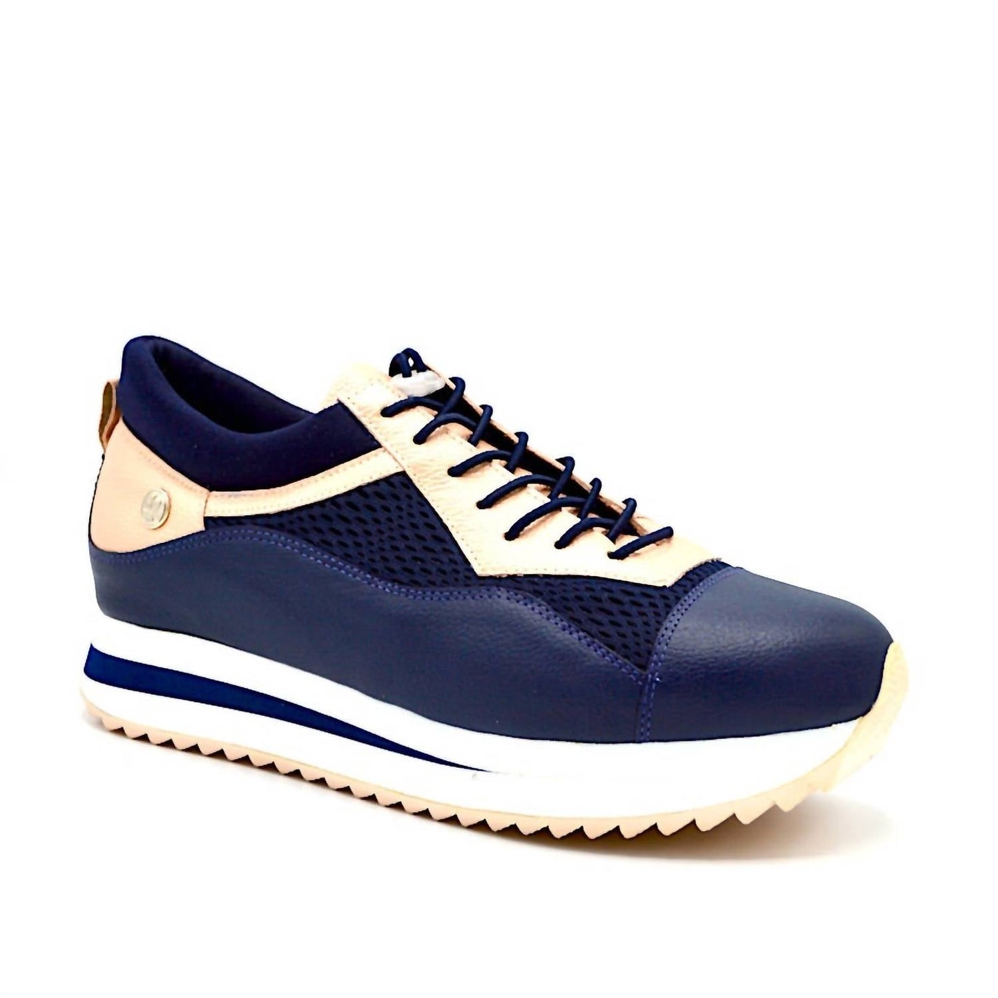 Chelsea Jones - Women's Verse Elevated Trainer Shoes