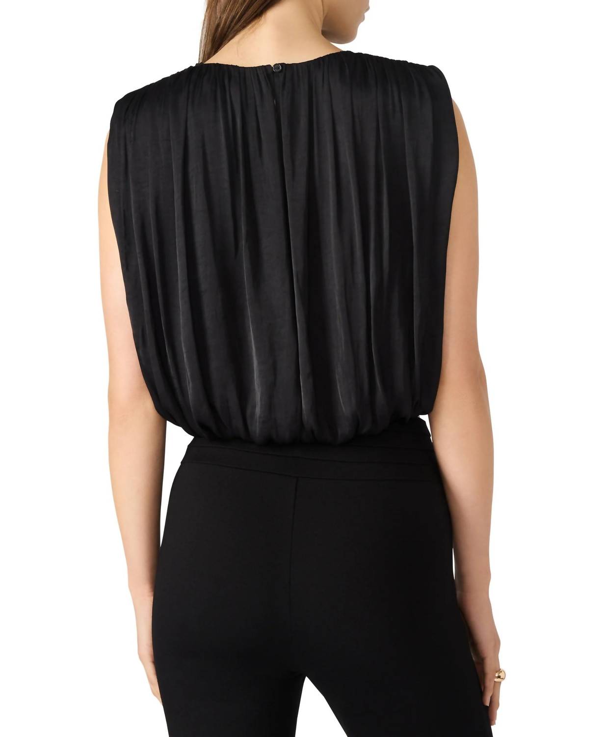 Steve Madden - Cherra Crewneck Crop Top