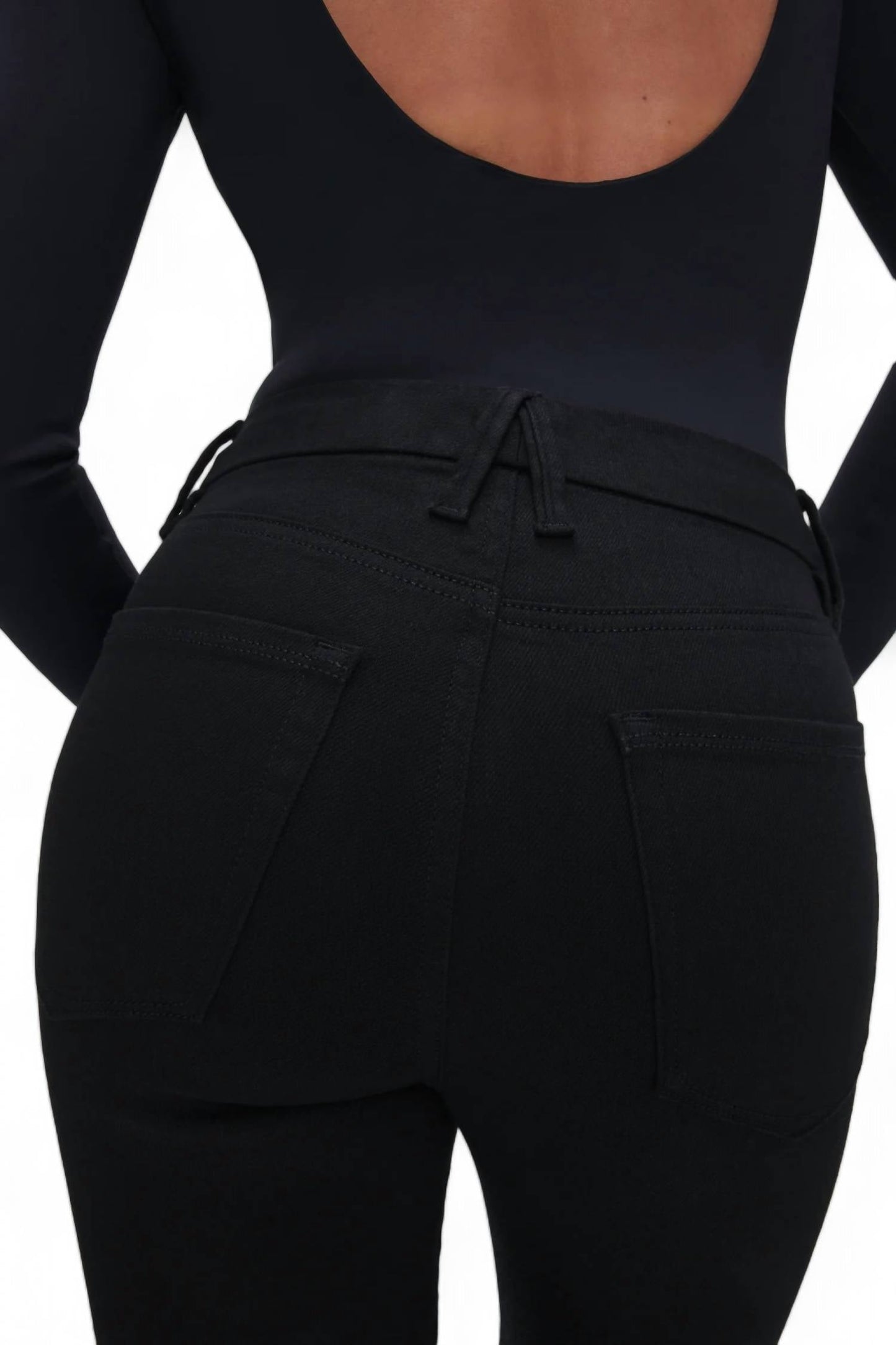 Good American - GOOD CLASSIC SLIM BOOTCUT JEAN