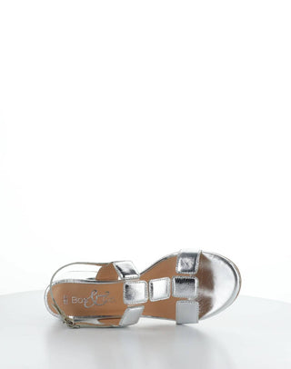 Bos. &amp; Co. - Sandália Slingback Brilhante