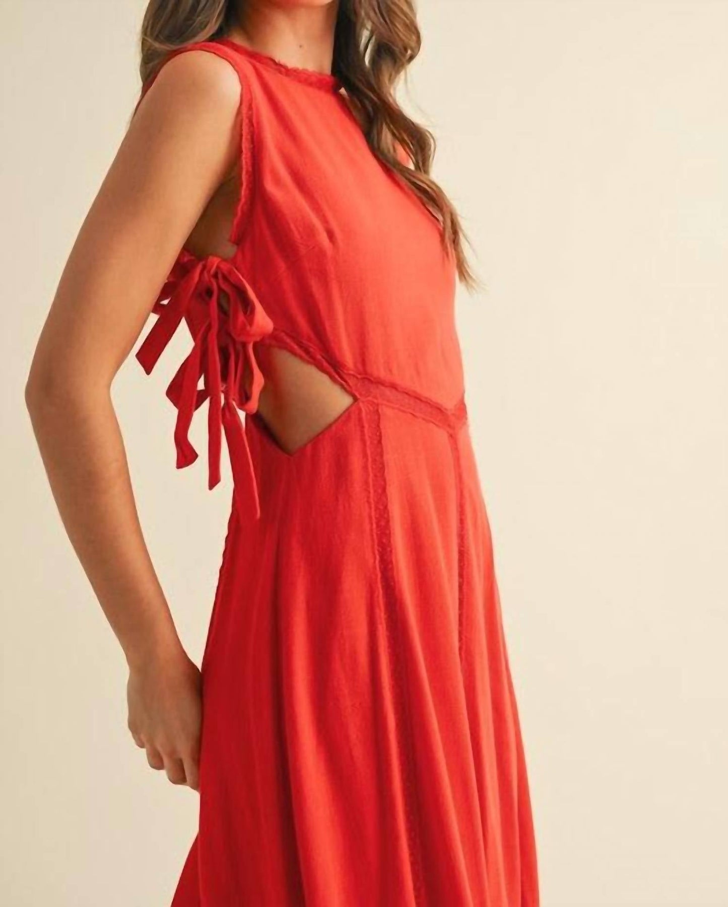 &Merci - Lisa Cut Out Midi Dress