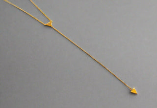 Colar Delight Triângulo Dourado