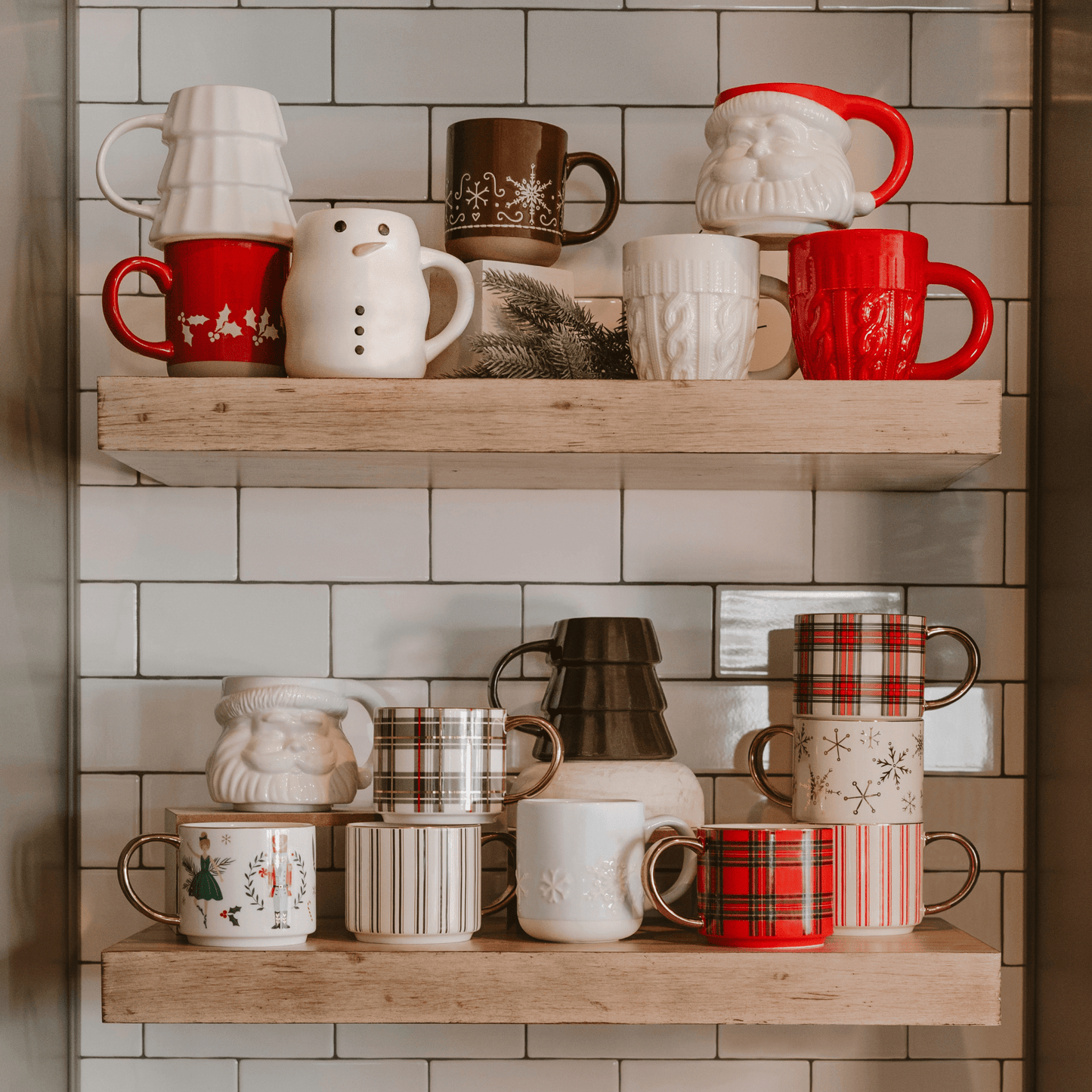 Red Plaid 14 oz Gold Handle Coffee Mug