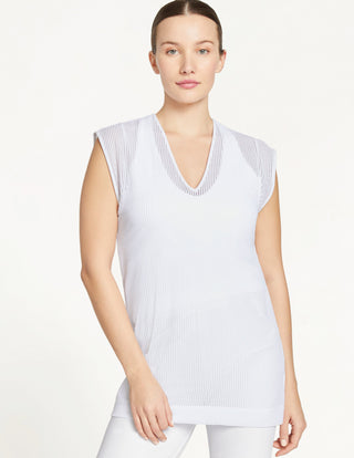 GSTQ White