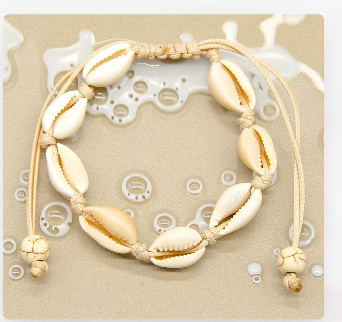 Pulseira ajustável de conchas do mar Cowrie